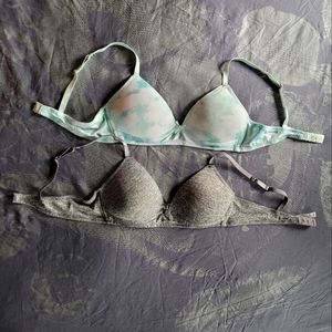⭐️Tahari Wireless Bras⭐️
